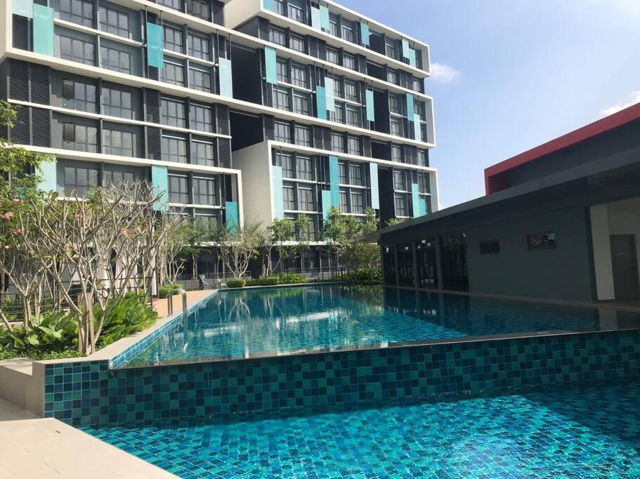 Mufa Studio Suites Klia Sepang Eksteriør bilde
